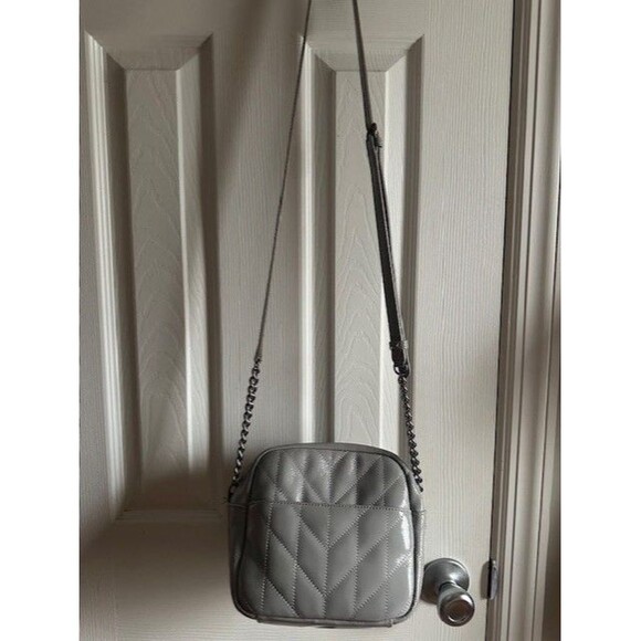 KARL LAGERFELD Bag Lafayette Crossbody - Smoke Gray Glazed Leather Bag - Picture 5 of 7